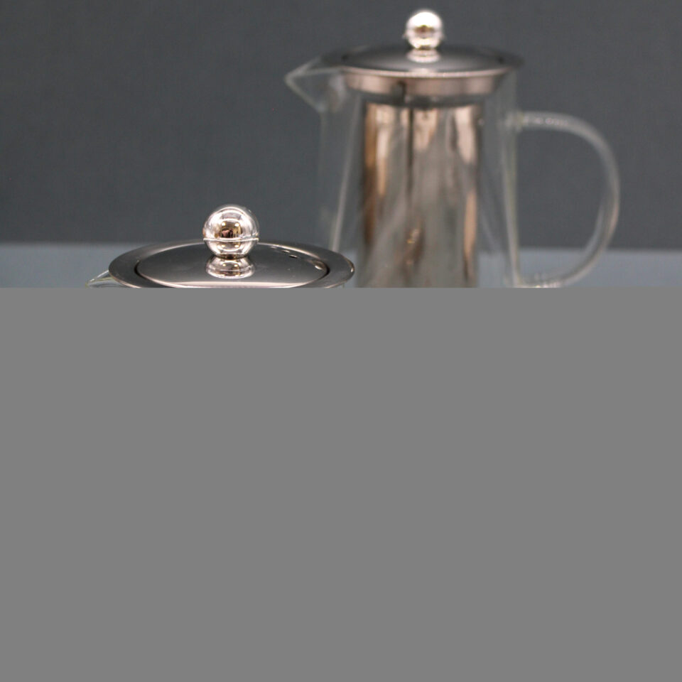 Tall Towers Glass Teapot with Infuser - Image 3