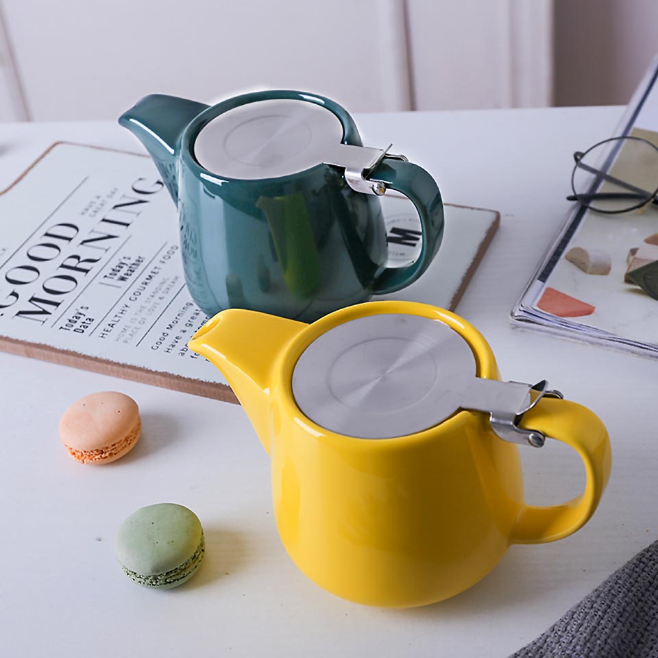 Japanese Ceramic Teapot With Stainless Steel Strainer Filter by Borrey