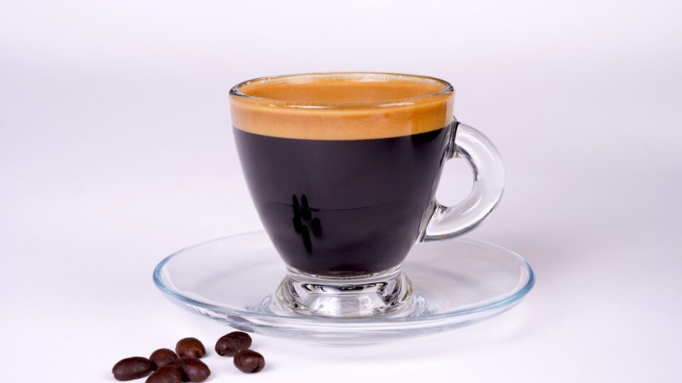 Decaf coffee: stop! It’s espresso crema time